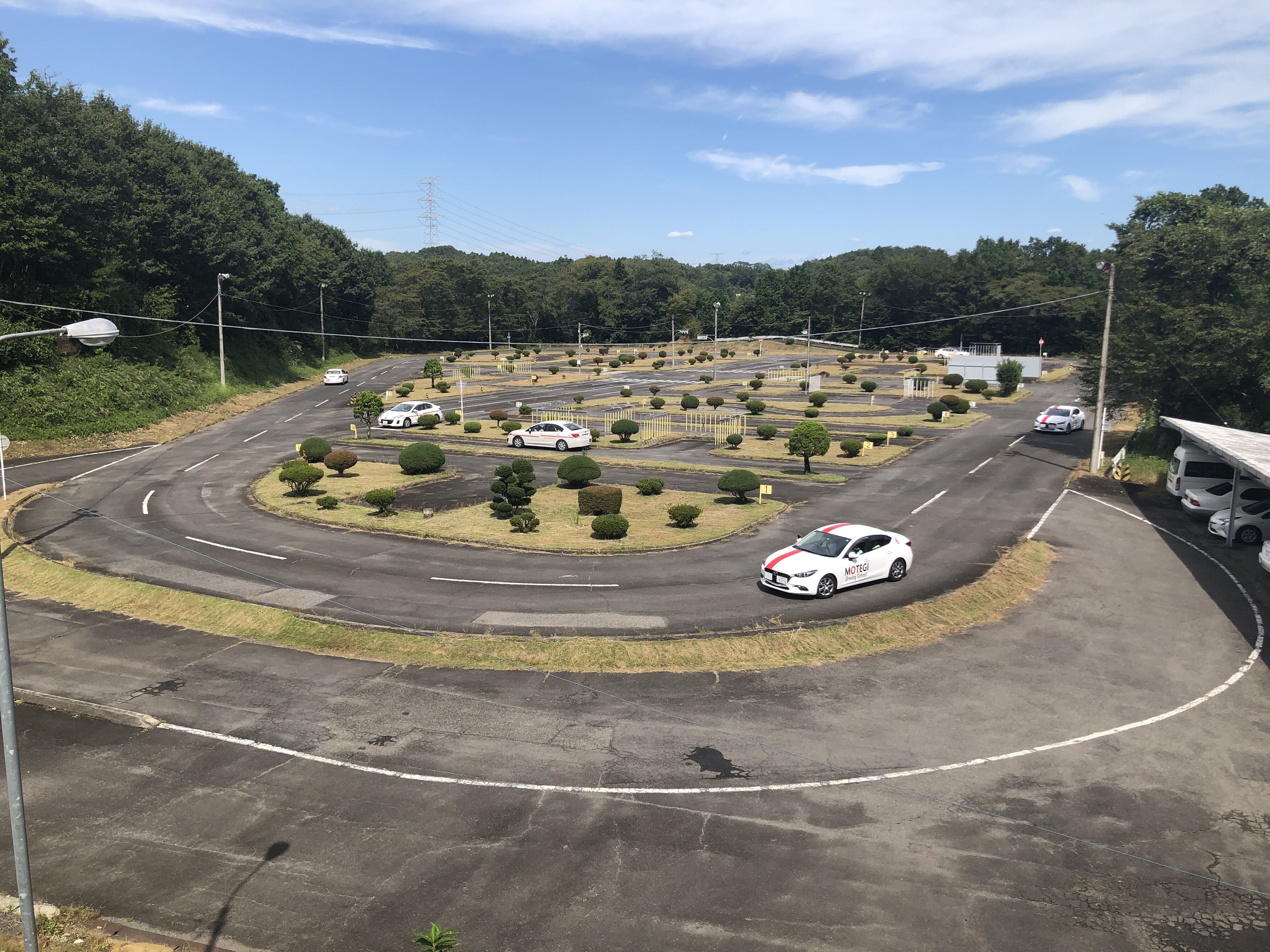 コース内を運転中